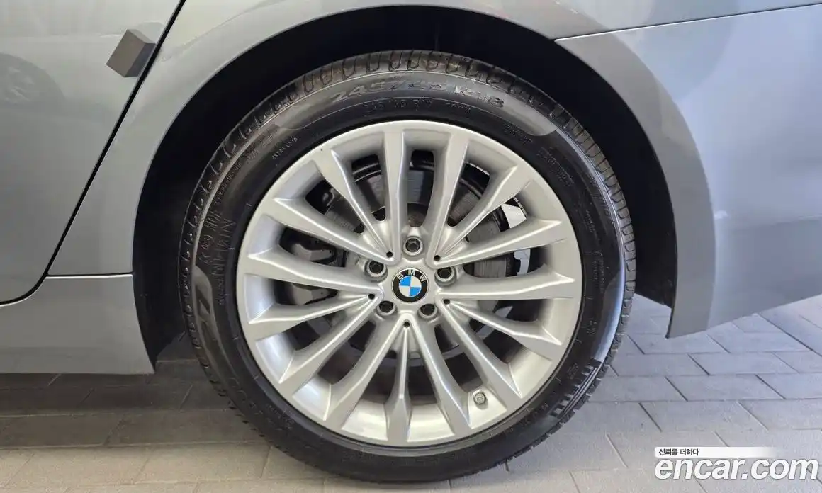 BMW 5 серия 2018 2.0 автомат (гидро), фото 7