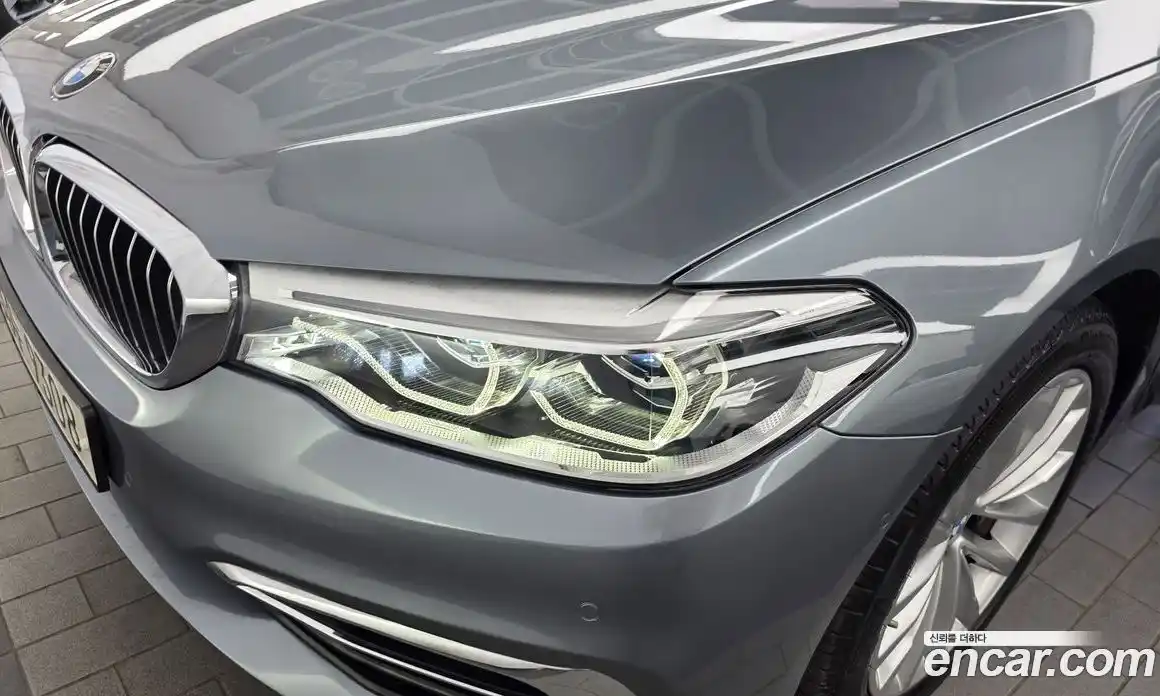 BMW 5 серия 2018 2.0 автомат (гидро), фото 8