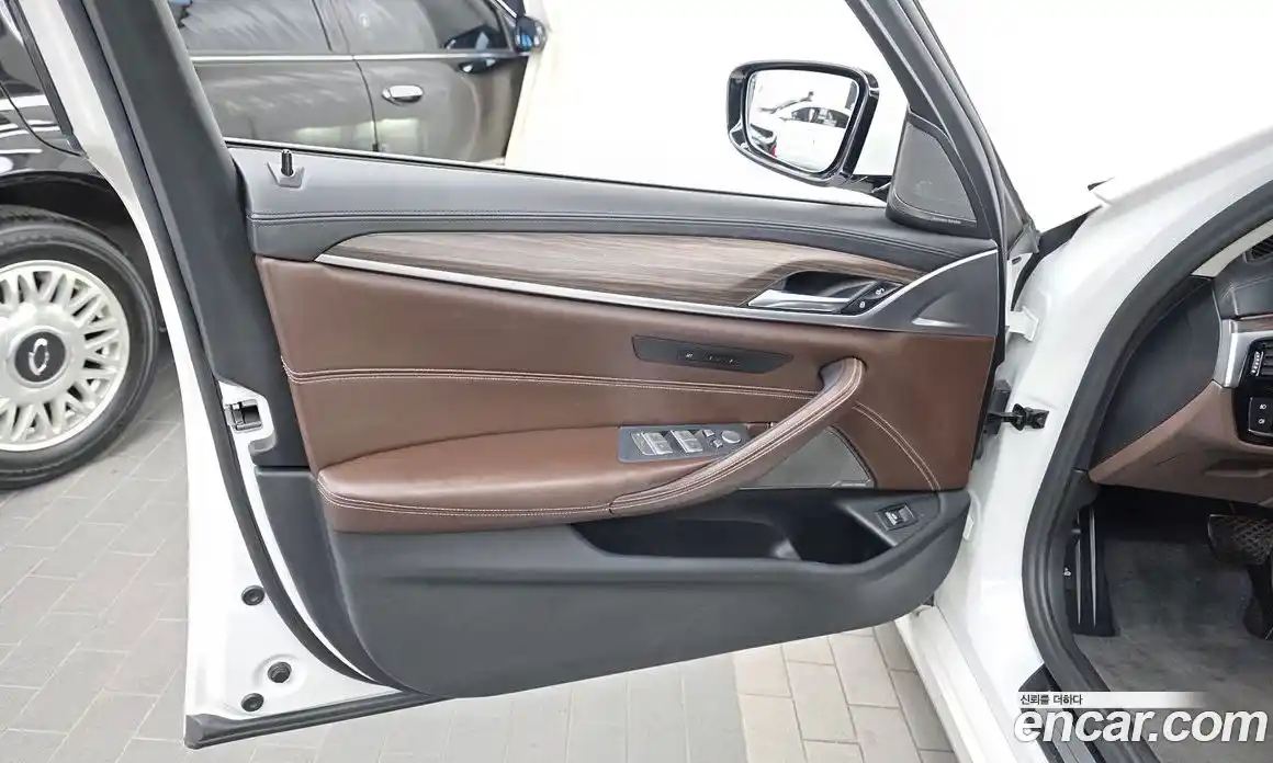 BMW 5 серия 2020 2.0 автомат (гидро), фото 14