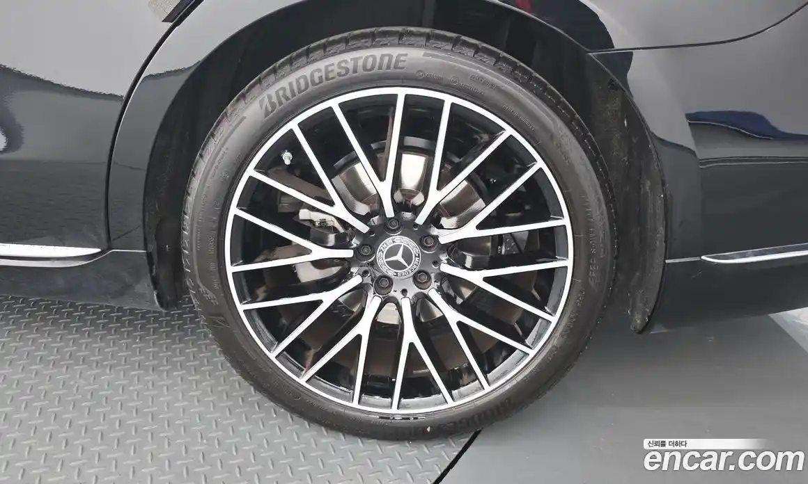 Mercedes-Benz S-Class 2025 3.0 гидро, фото 7