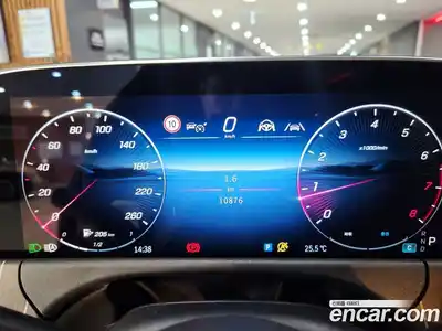 Mercedes-Benz E-Class 2025 2.0 автомат (гидро), миниатюра 8