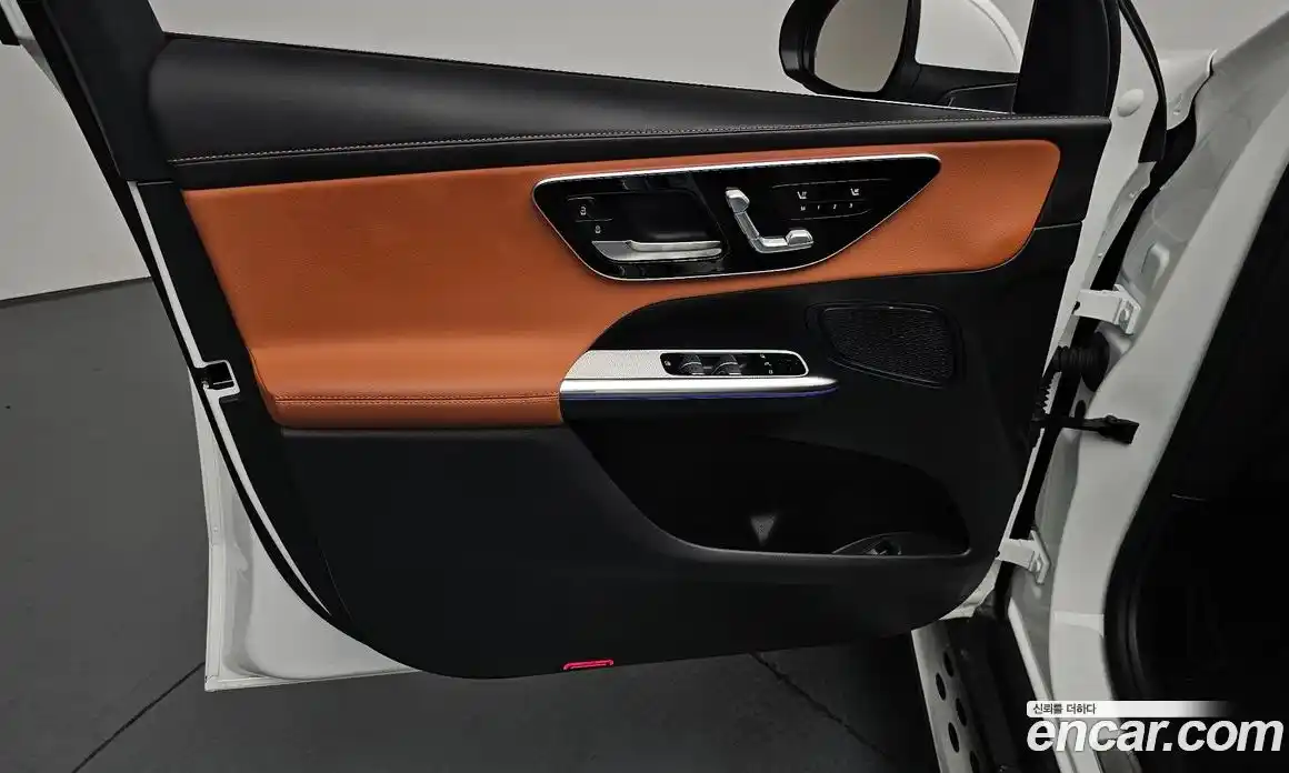 Mercedes-Benz GLC-Class 2025 2.0 гидро, фото 13
