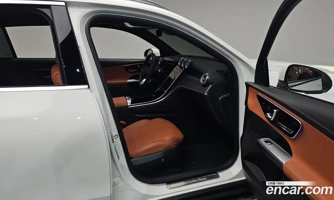 Mercedes-Benz GLC-Class 2025 2.0 гидро, фото 15