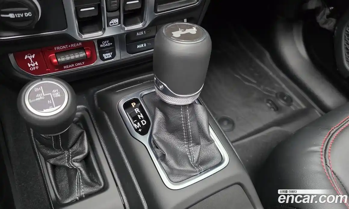Jeep Wrangler 2025 2.0 автомат (гидро), фото 12