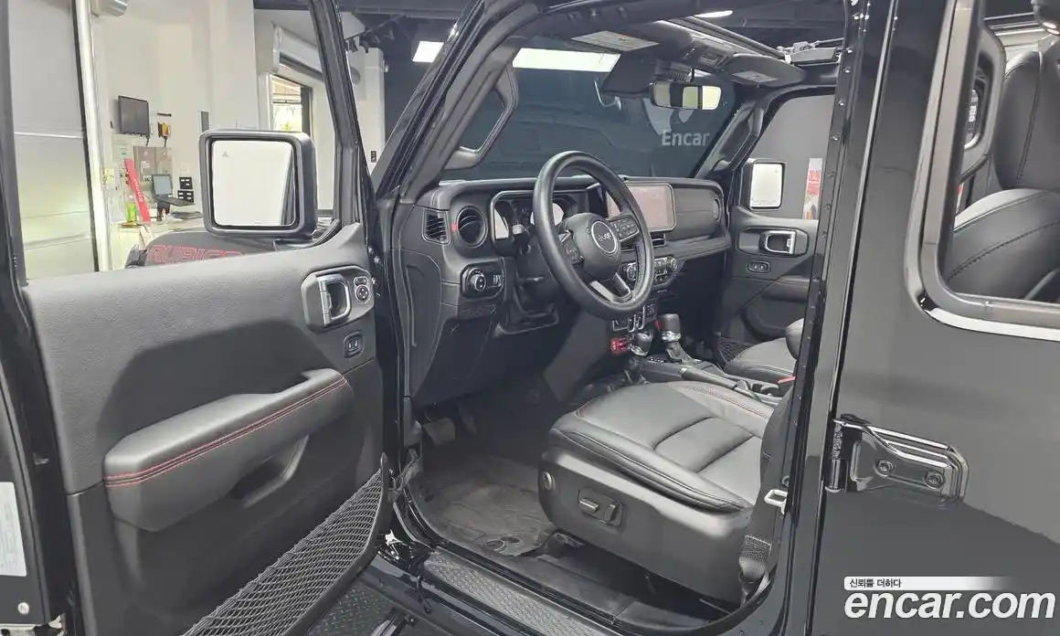 Jeep Wrangler 2025 2.0 автомат (гидро), фото 13