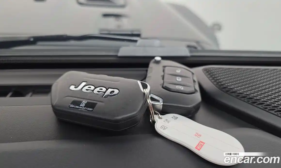 Jeep Wrangler 2025 2.0 автомат (гидро), фото 33