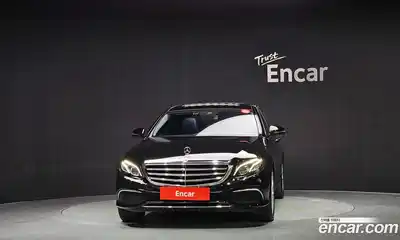 Mercedes-Benz E-Class 2019 1.9 автомат (гидро), миниатюра 3
