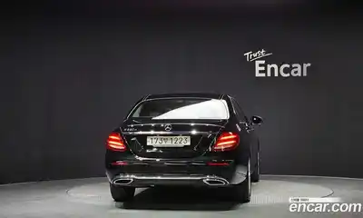 Mercedes-Benz E-Class 2019 1.9 автомат (гидро), миниатюра 4