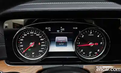 Mercedes-Benz E-Class 2019 1.9 автомат (гидро), миниатюра 8