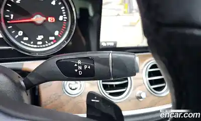 Mercedes-Benz E-Class 2019 1.9 автомат (гидро), миниатюра 9