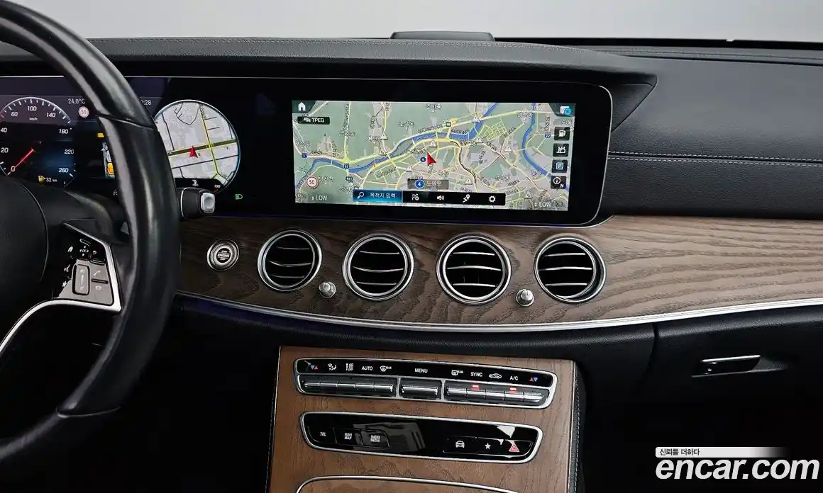 Mercedes-Benz E-Class 2022 2.0 автомат (гидро), фото 13
