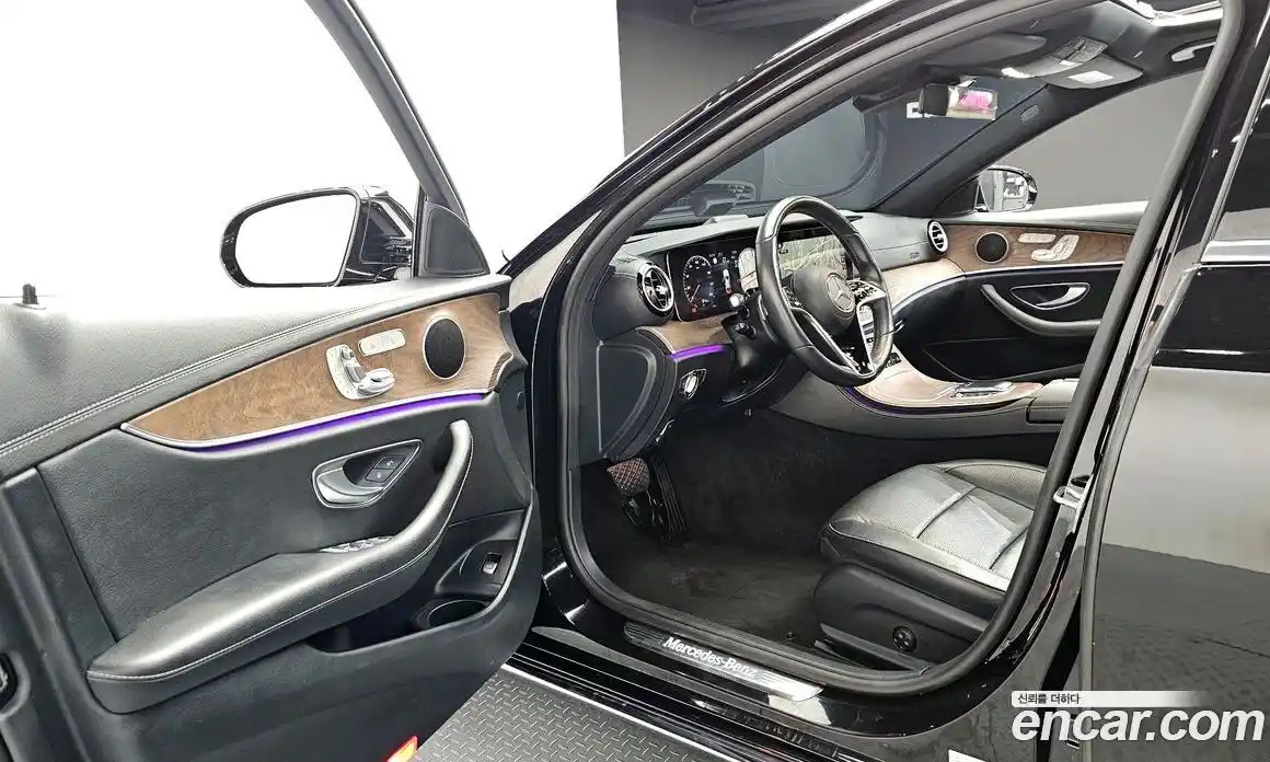 Mercedes-Benz E-Class 2022 2.0 автомат (гидро), фото 10