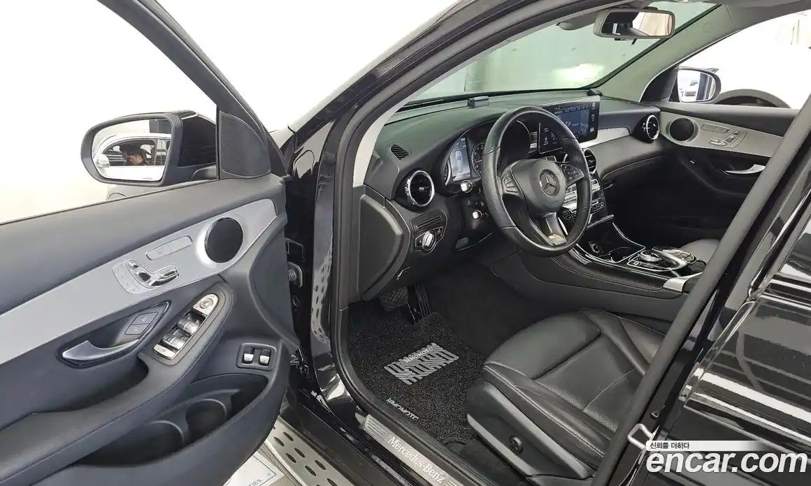 Mercedes-Benz GLC-Class 2019 2.0 гидро, фото 13 Mercedes-Benz GLC-Class 2019 2.0 гидро, фото 13