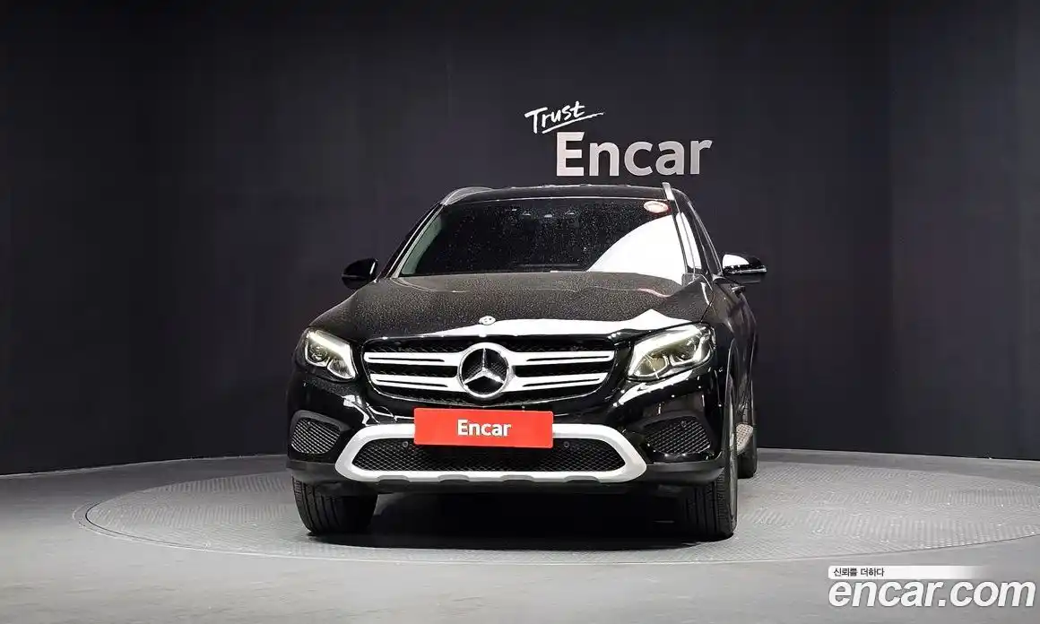Mercedes-Benz GLC-Class 2019 2.0 гидро, фото 3 Mercedes-Benz GLC-Class 2019 2.0 гидро, фото 3