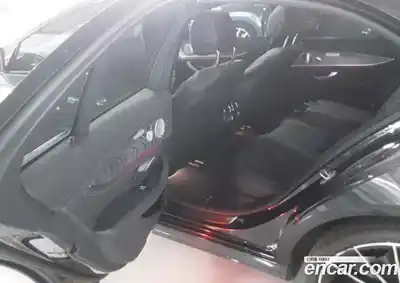 Mercedes-Benz E-Class 2023 2.0 автомат (гидро), миниатюра 11