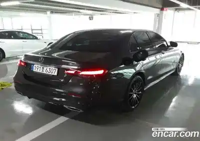 Mercedes-Benz E-Class 2023 2.0 автомат (гидро), миниатюра 6