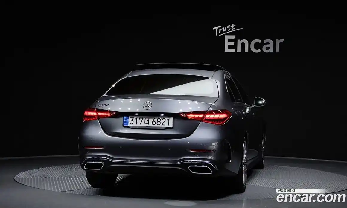 Mercedes-Benz C-Class 2022 2.0 гидро, фото 4