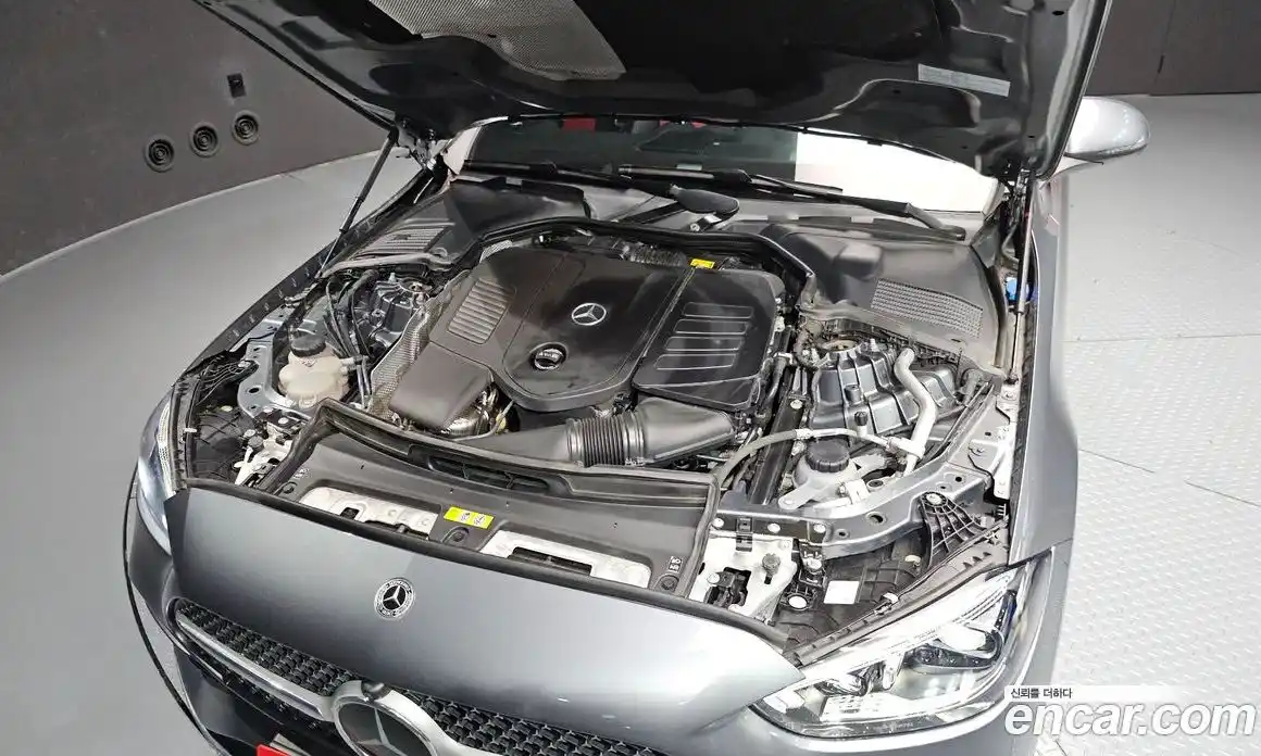 Mercedes-Benz C-Class 2022 2.0 гидро, фото 6