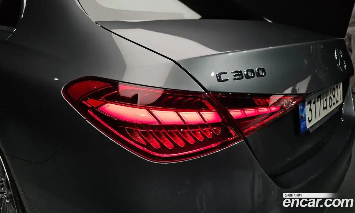 Mercedes-Benz C-Class 2022 2.0 гидро, фото 9