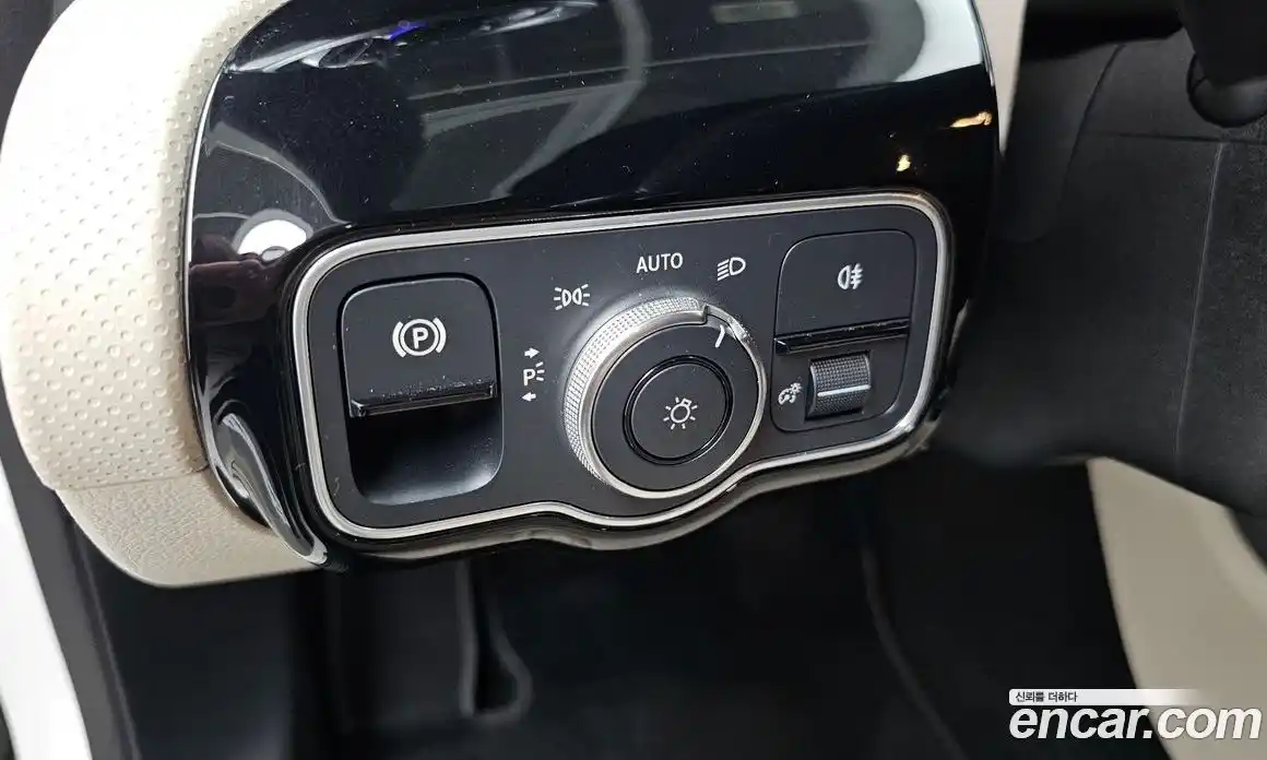 Mercedes-Benz A-Class 2022 2.0 гидро, фото 20