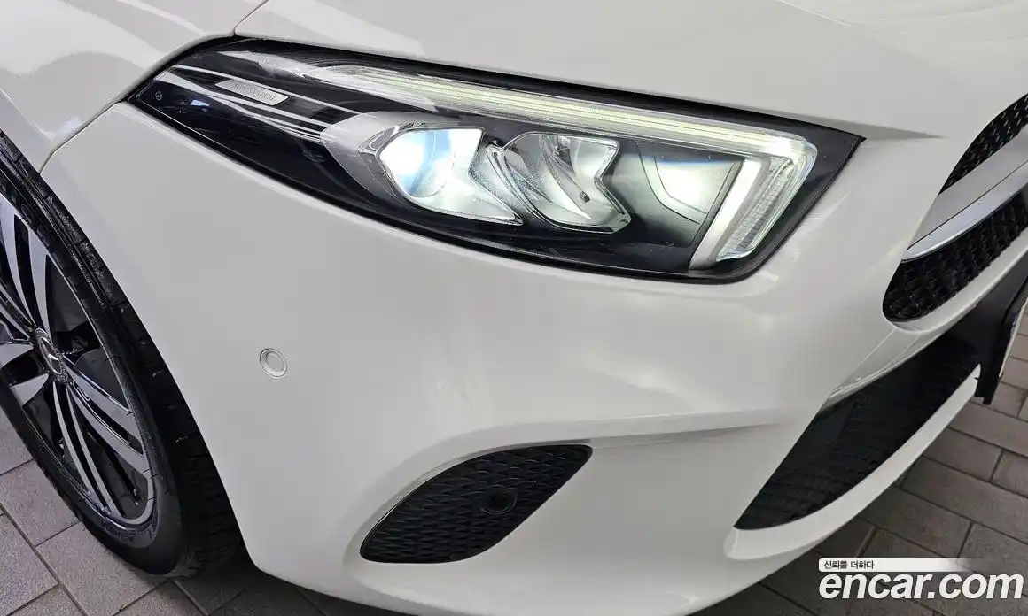 Mercedes-Benz A-Class 2022 2.0 гидро, фото 8