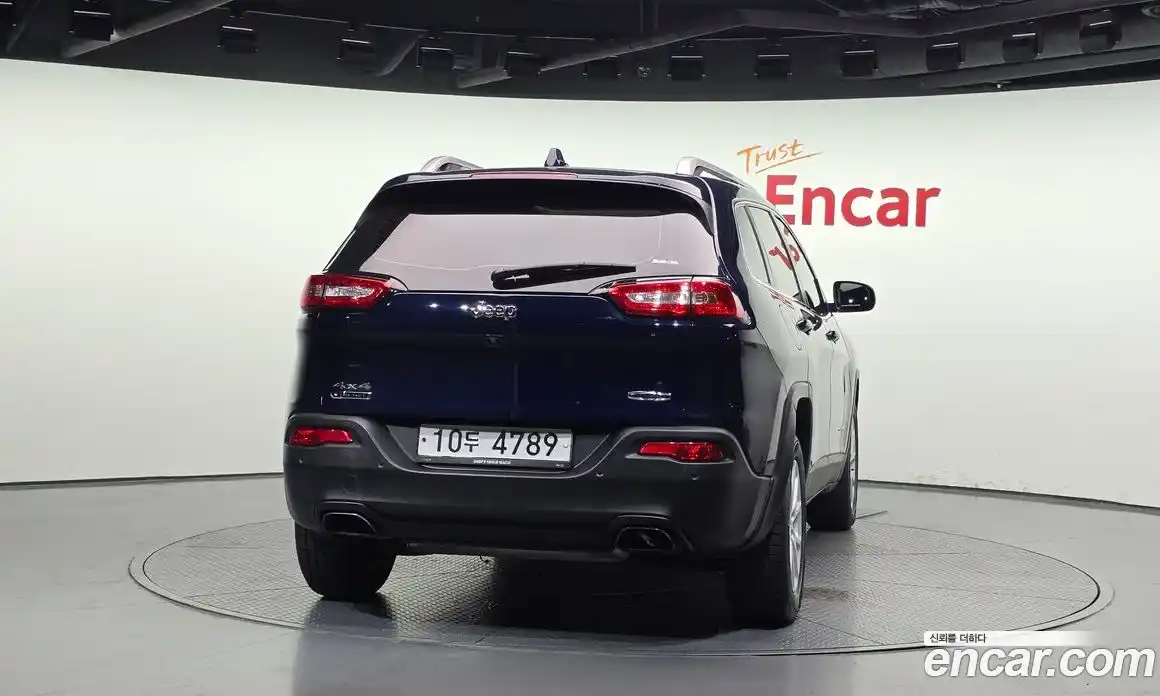 Jeep Cherokee 2016 2.2 автомат (гидро), фото 4