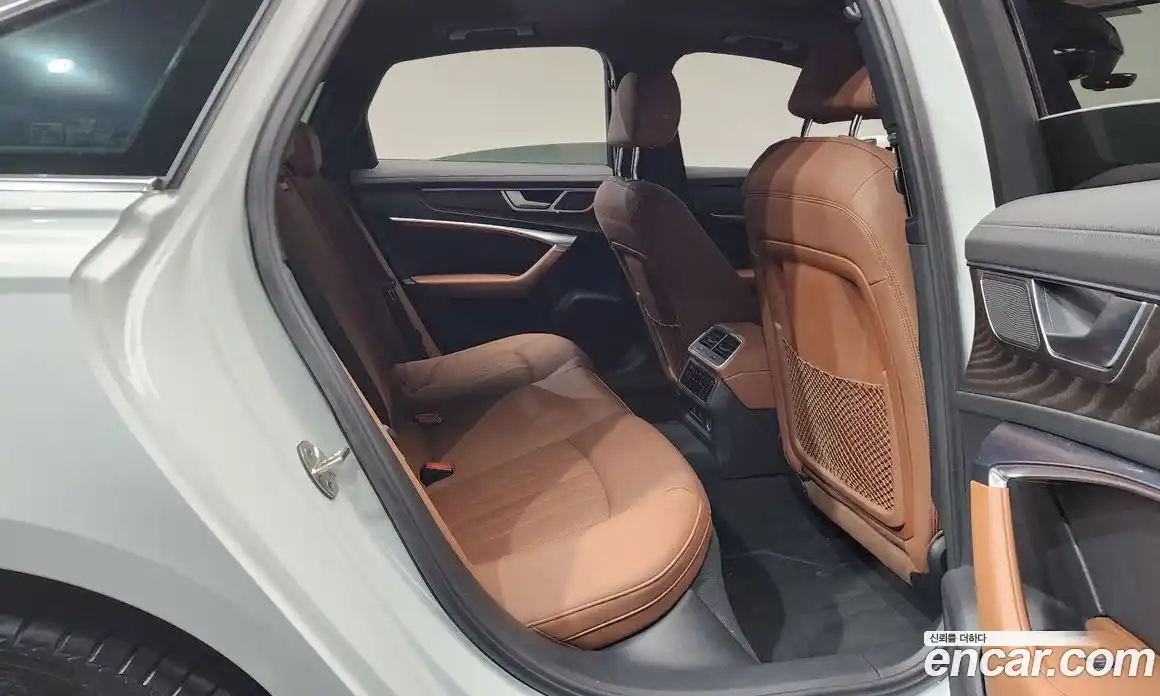 Audi A6 2022 2.0 автомат (гидро), фото 17