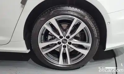 Audi A6 2022 2.0 автомат (гидро), миниатюра 6