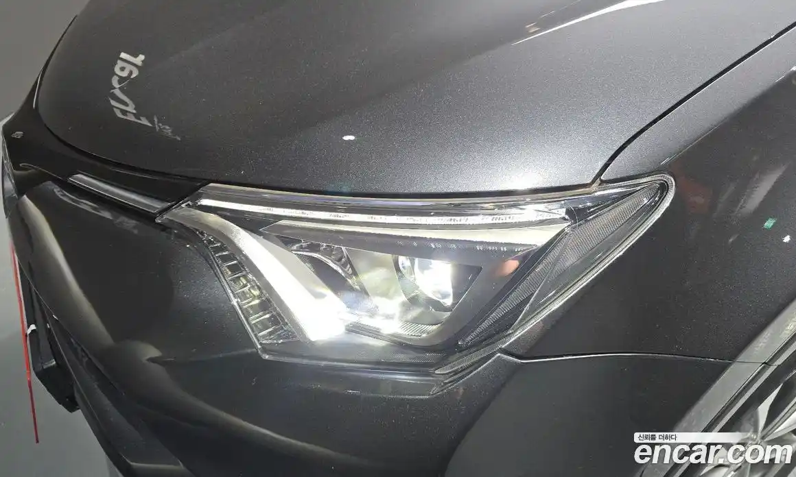 Toyota RAV4 2018 2.5 автомат (гидро), фото 8 Toyota RAV4 2018 2.5 автомат (гидро), фото 8