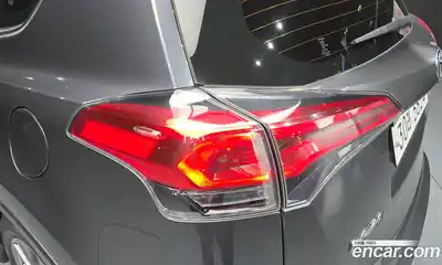 Toyota RAV4 2018 2.5 автомат (гидро), миниатюра 9 Toyota RAV4 2018 2.5 автомат (гидро), миниатюра 9