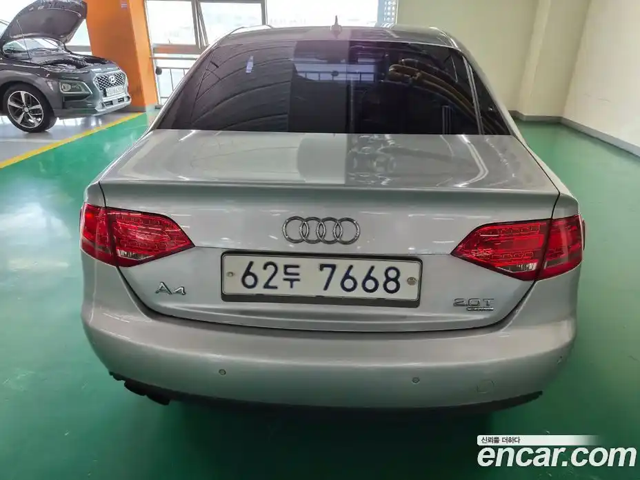 Audi A4 2009 2.0 автомат (гидро), фото 5