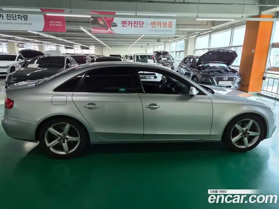 Audi A4 2009 2.0 автомат (гидро), фото 8
