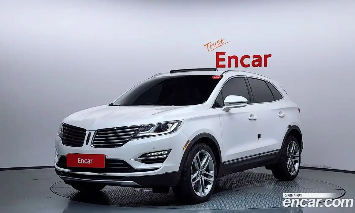 Lincoln MKC 2017 2.0 автомат (гидро), фото 1 Lincoln MKC 2017 2.0 автомат (гидро), фото 1