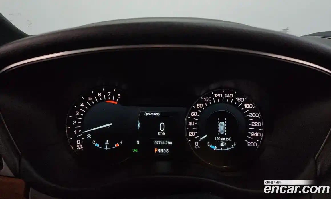 Lincoln MKC 2017 2.0 автомат (гидро), фото 11 Lincoln MKC 2017 2.0 автомат (гидро), фото 11