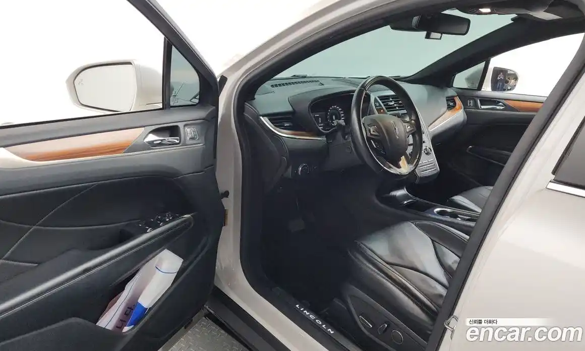 Lincoln MKC 2017 2.0 автомат (гидро), фото 13 Lincoln MKC 2017 2.0 автомат (гидро), фото 13
