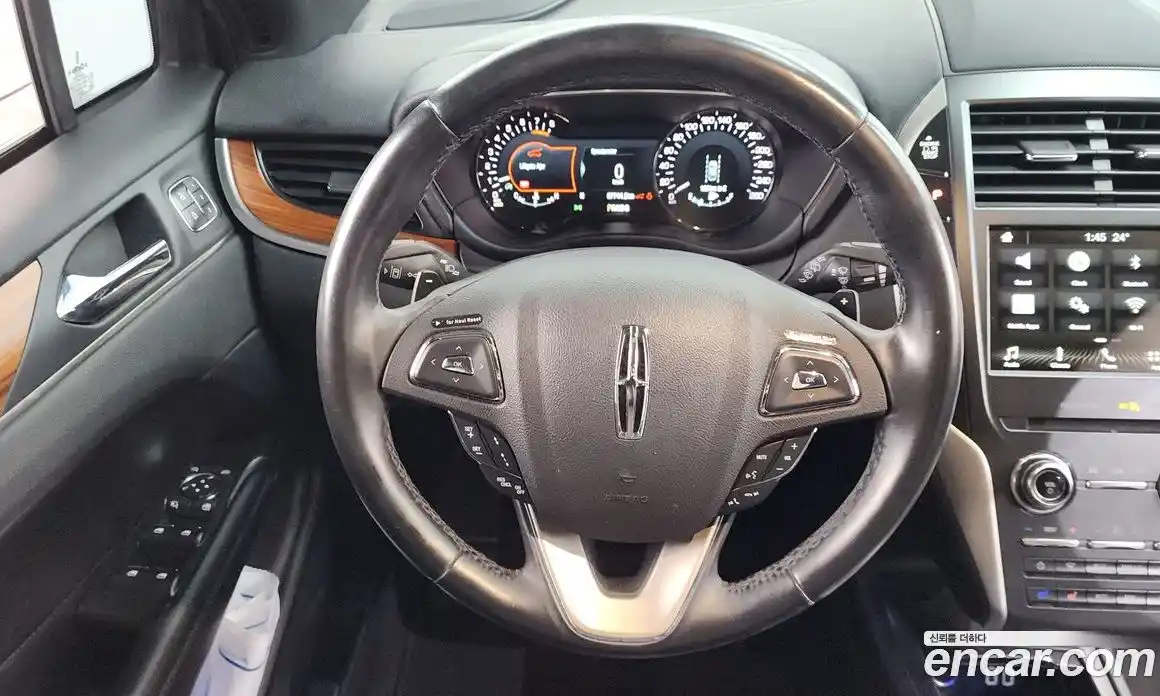 Lincoln MKC 2017 2.0 автомат (гидро), фото 19 Lincoln MKC 2017 2.0 автомат (гидро), фото 19