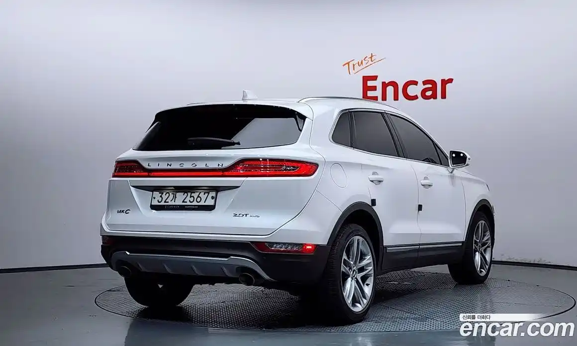 Lincoln MKC 2017 2.0 автомат (гидро), фото 2 Lincoln MKC 2017 2.0 автомат (гидро), фото 2