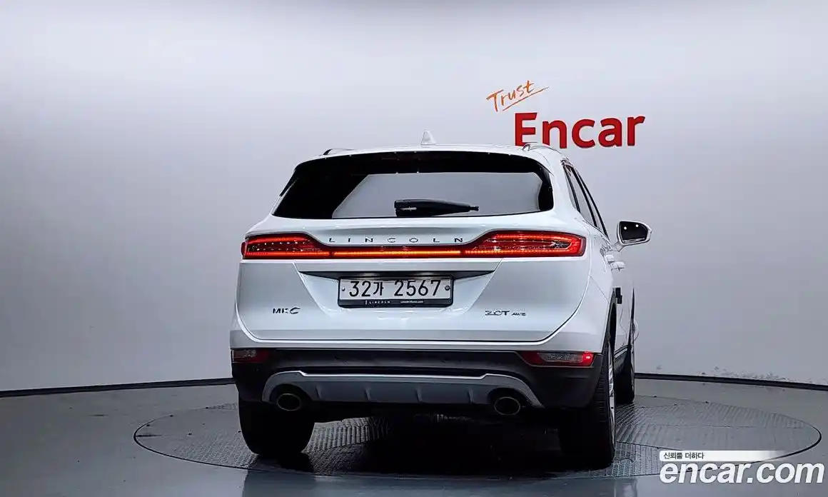 Lincoln MKC 2017 2.0 автомат (гидро), фото 4 Lincoln MKC 2017 2.0 автомат (гидро), фото 4
