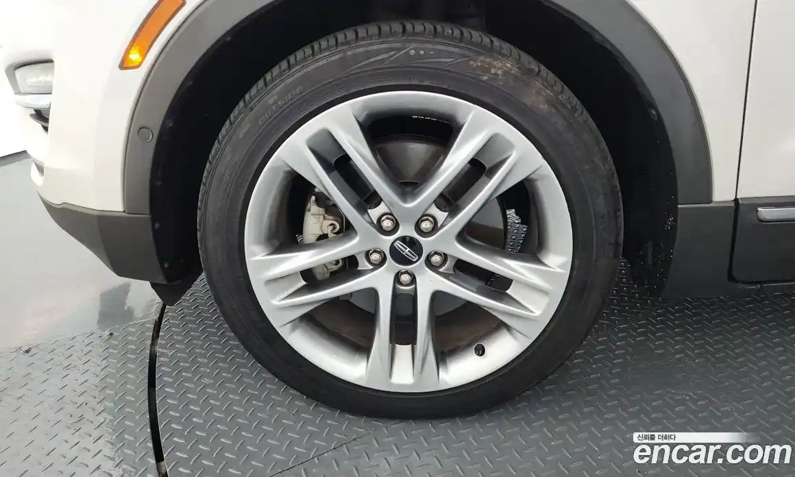 Lincoln MKC 2017 2.0 автомат (гидро), фото 5 Lincoln MKC 2017 2.0 автомат (гидро), фото 5