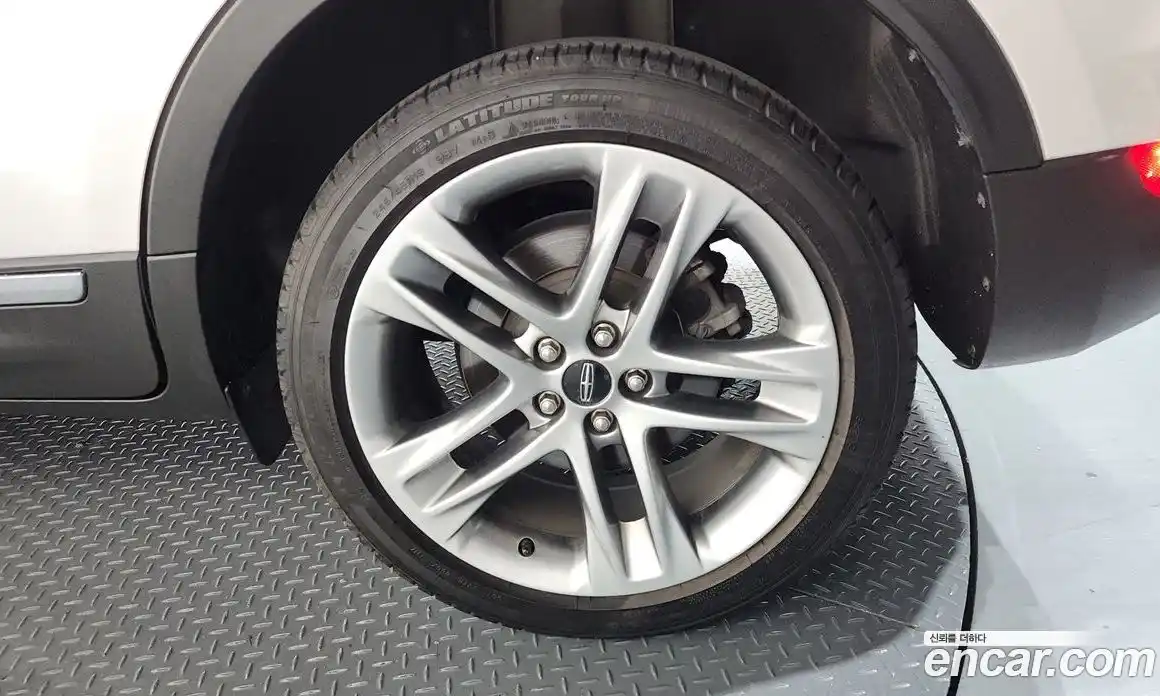 Lincoln MKC 2017 2.0 автомат (гидро), фото 7 Lincoln MKC 2017 2.0 автомат (гидро), фото 7
