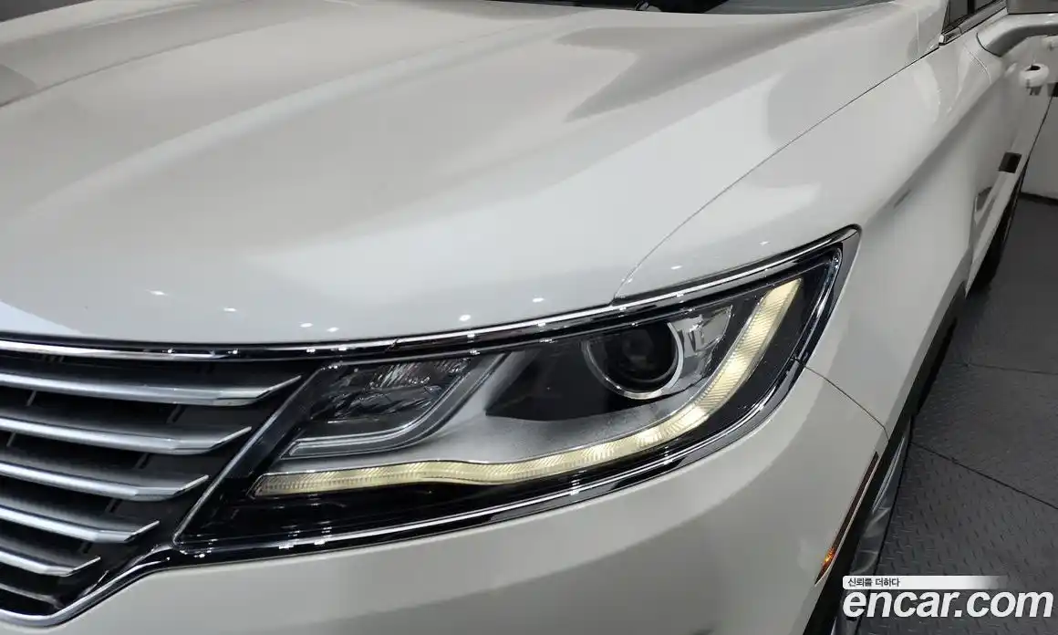 Lincoln MKC 2017 2.0 автомат (гидро), фото 8 Lincoln MKC 2017 2.0 автомат (гидро), фото 8