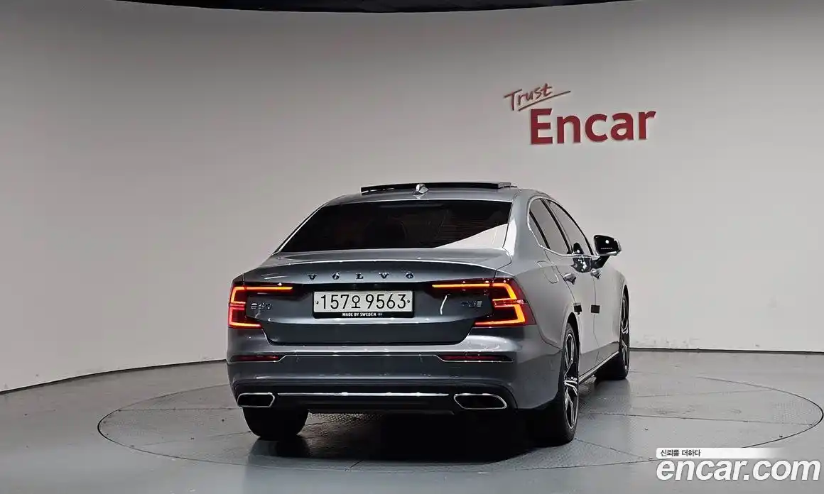Volvo S60 2019 2.0 автомат (гидро), фото 4