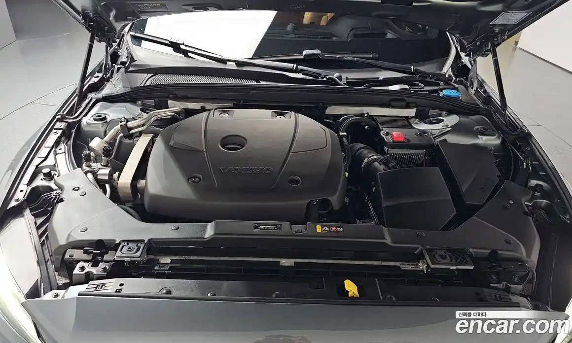 Volvo S60 2019 2.0 автомат (гидро), фото 6