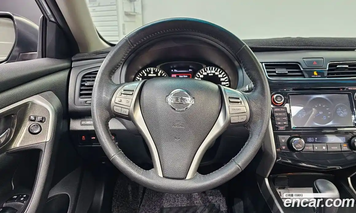 Nissan Altima 2015 2.5 автомат (гидро), фото 13 Nissan Altima 2015 2.5 автомат (гидро), фото 13