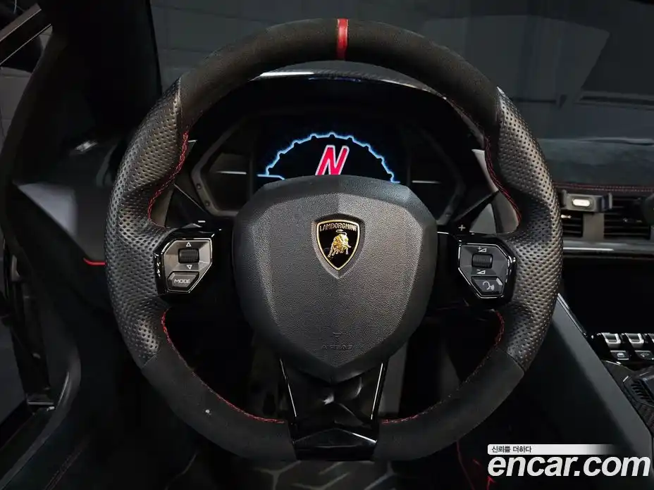 Lamborghini Aventador 2017 6.5 автомат (гидро), фото 18 Lamborghini Aventador 2017 6.5 автомат (гидро), фото 18