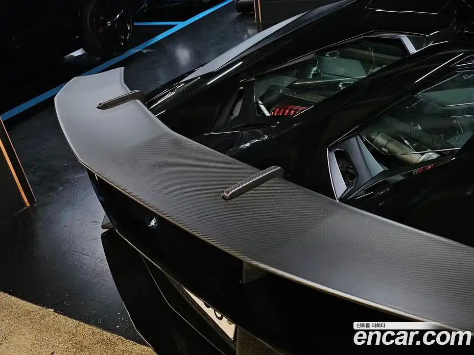 Lamborghini Aventador 2017 6.5 автомат (гидро), фото 10 Lamborghini Aventador 2017 6.5 автомат (гидро), фото 10