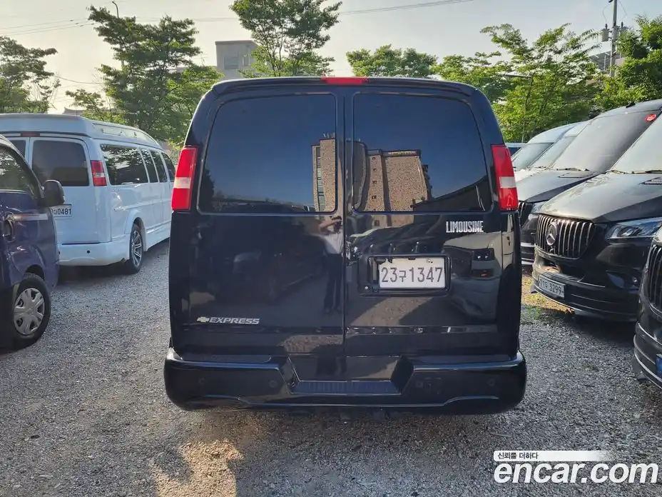 Chevrolet Express Van 2019 6.0 автомат (гидро), фото 4