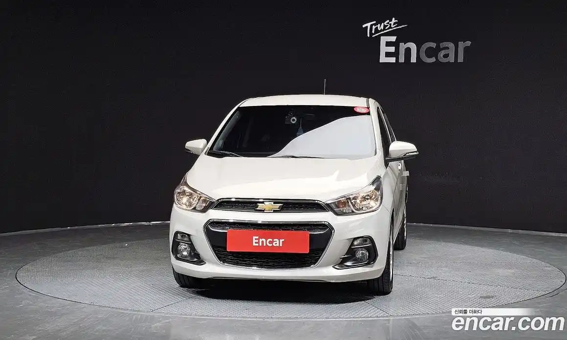 Chevrolet Spark 2016 1.0 автомат (робот), фото 3