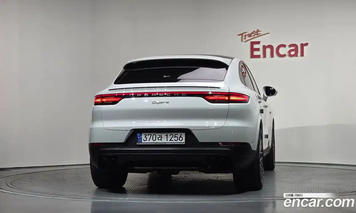 Porsche Cayenne 2023 3.0 автомат (гидро), фото 4