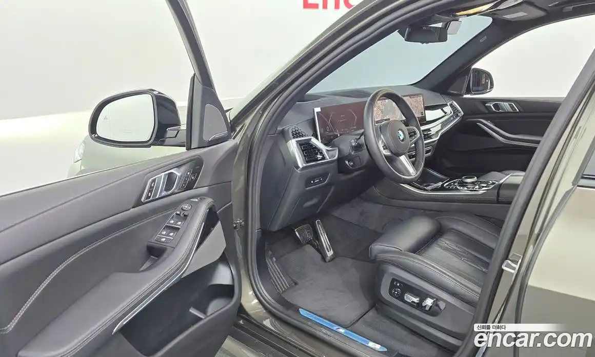 BMW X5 2025 3.0 автомат (гидро), фото 13